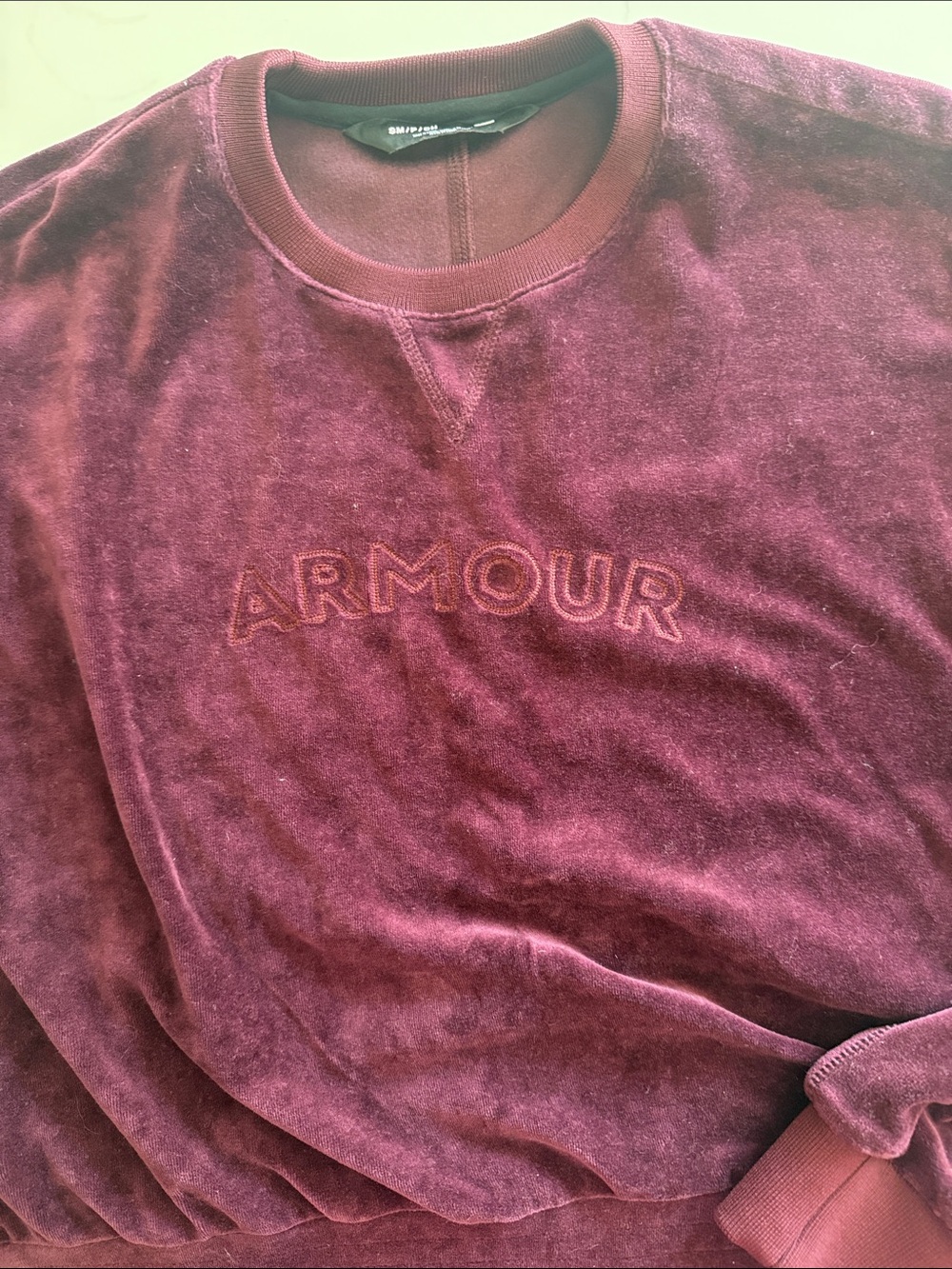 Under Armour Women's Burgundy Velour Crewneck Sweatshirt